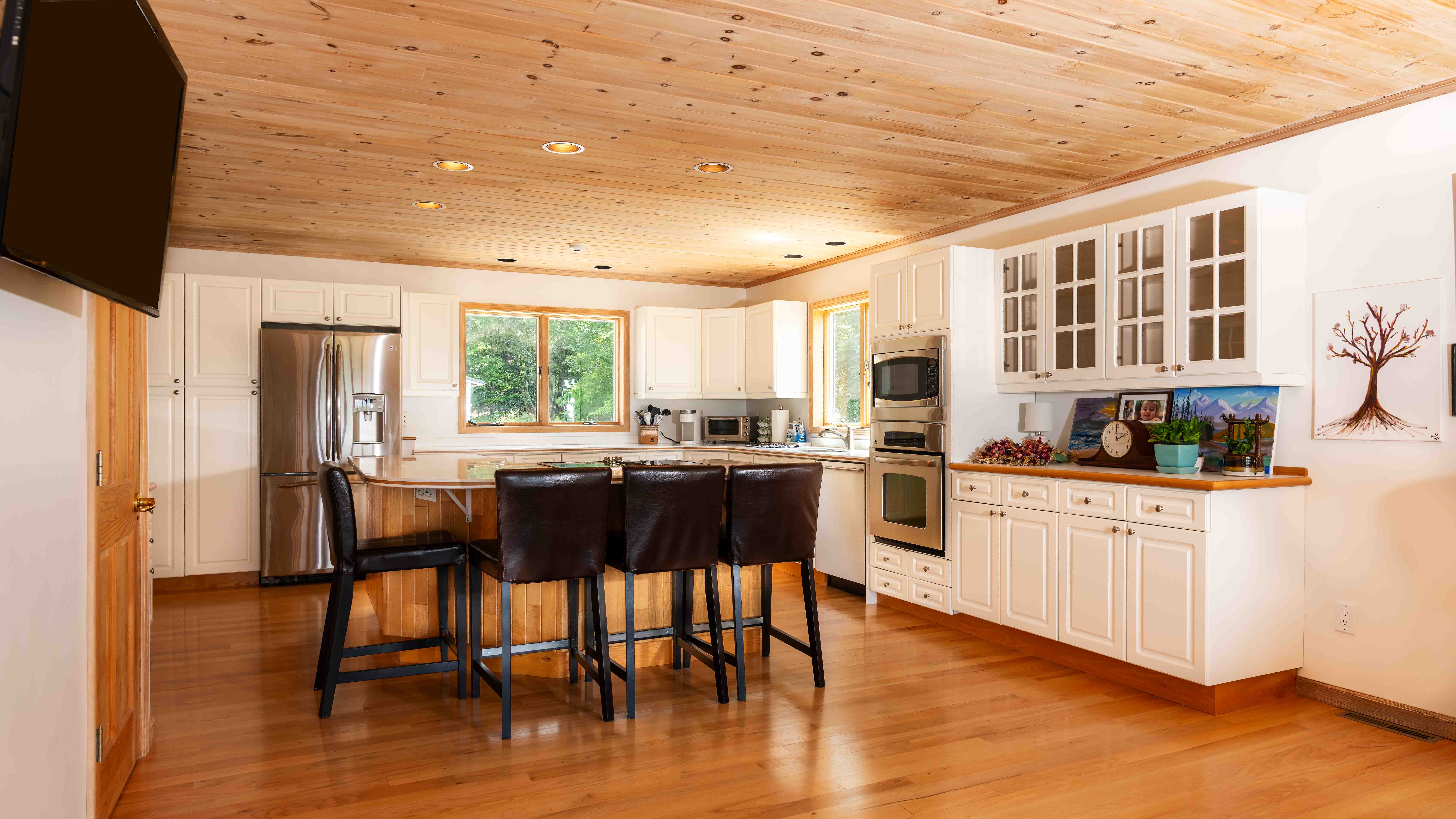 Kitchen in Spaceious Home Hudson Valley NY area open kitchen in large home, Hudson Valley region New York, real estate